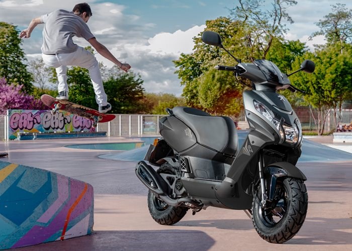 Peugeot Streetzone 50 10" Naked