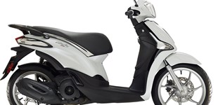 Piaggio Liberty 125 2022 vs Sym Symphony ST 125 2025