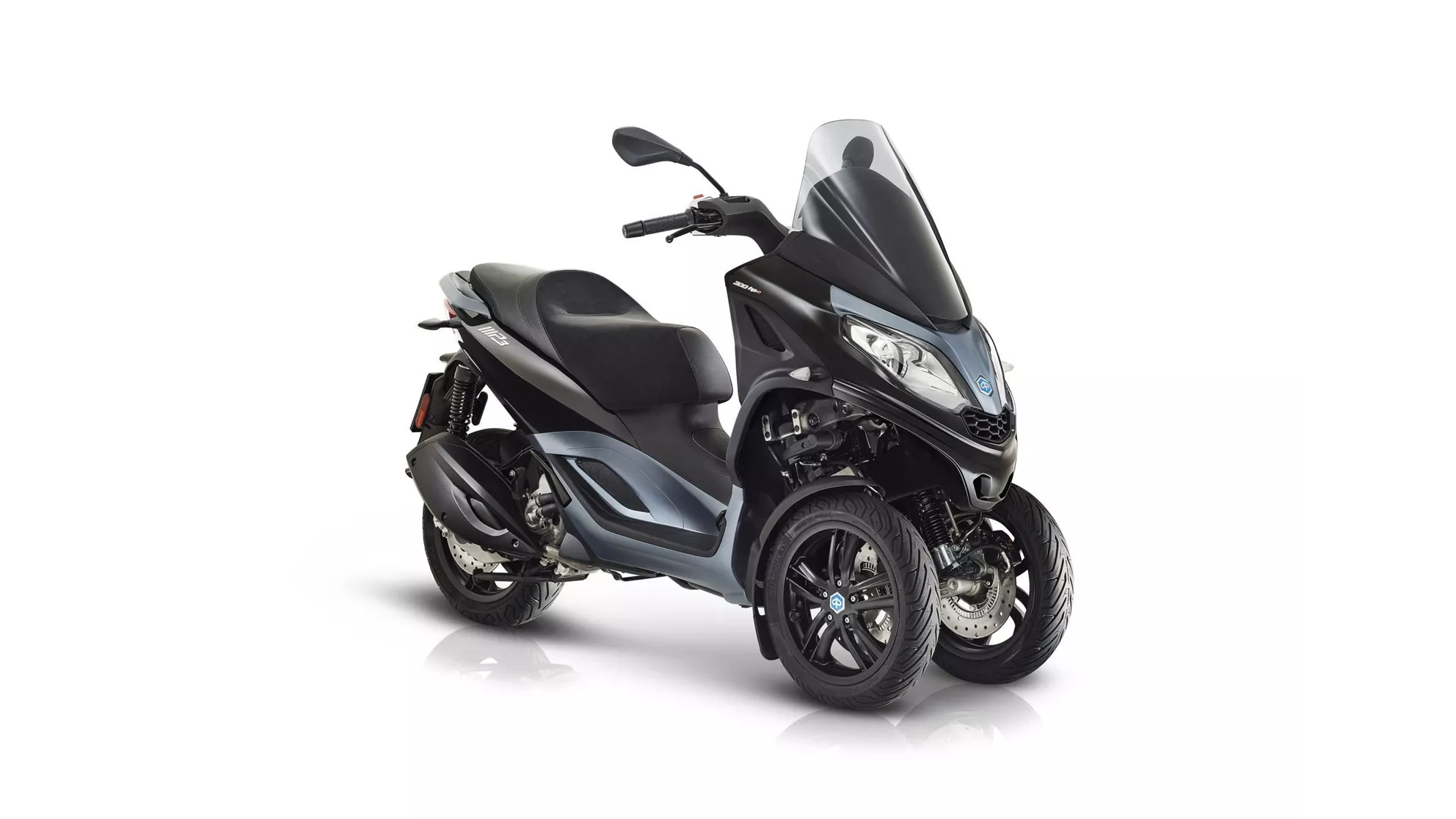 Piaggio MP3 300 - Image 4 Piaggio MP3 300 - Image 4