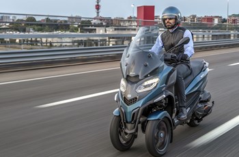 Piaggio MP3 530 HPE Exclusive 2022 - Bild 3 Piaggio MP3 530 HPE Exclusive 2022 - Bild 3
