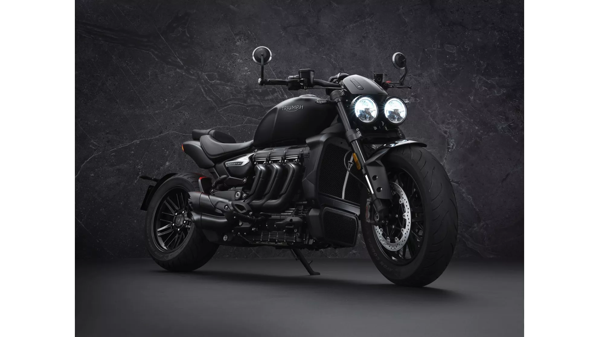 Triumph Rocket 3 R Black - Image 5 Triumph Rocket 3 R Black - Image 5