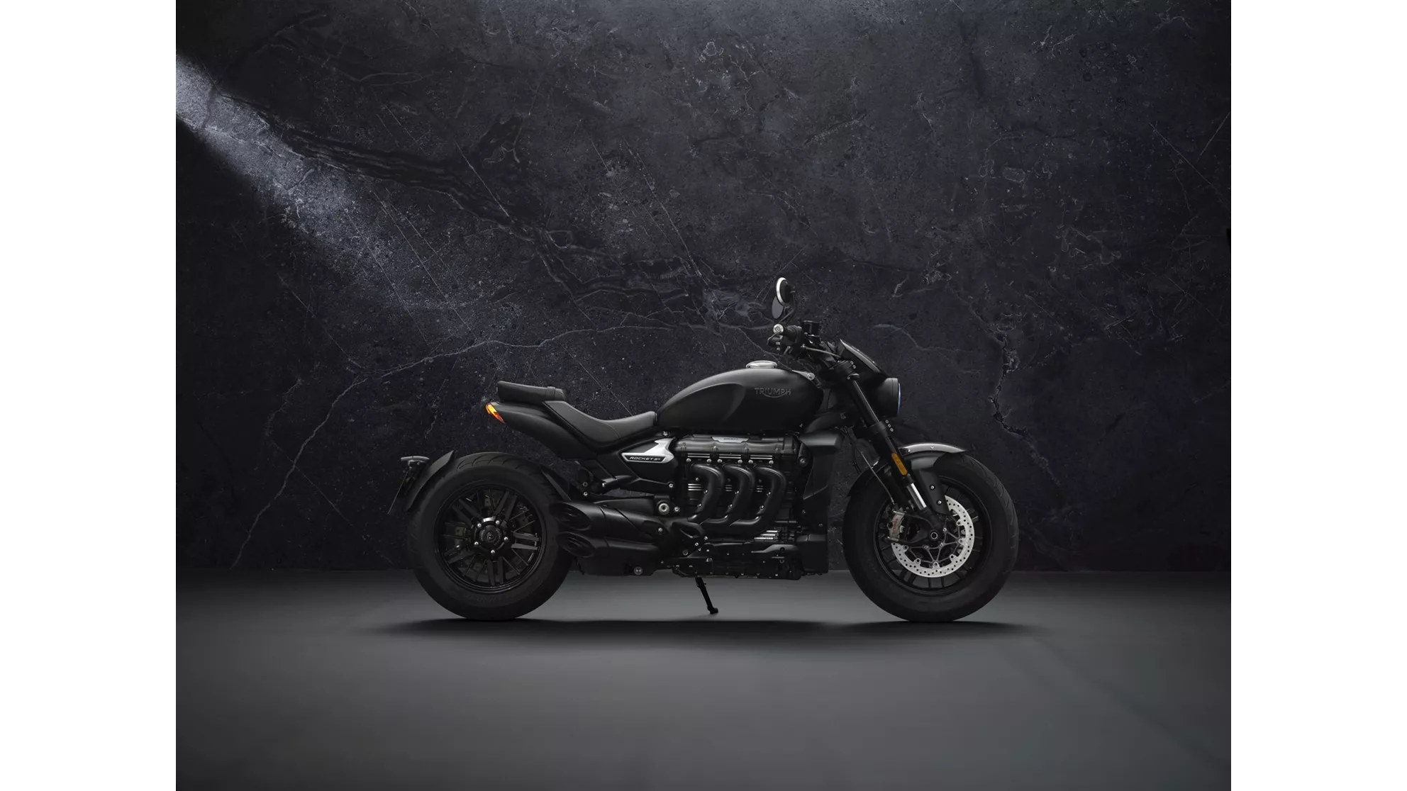 Triumph Rocket 3 R Black - Image 22 Triumph Rocket 3 R Black - Image 22