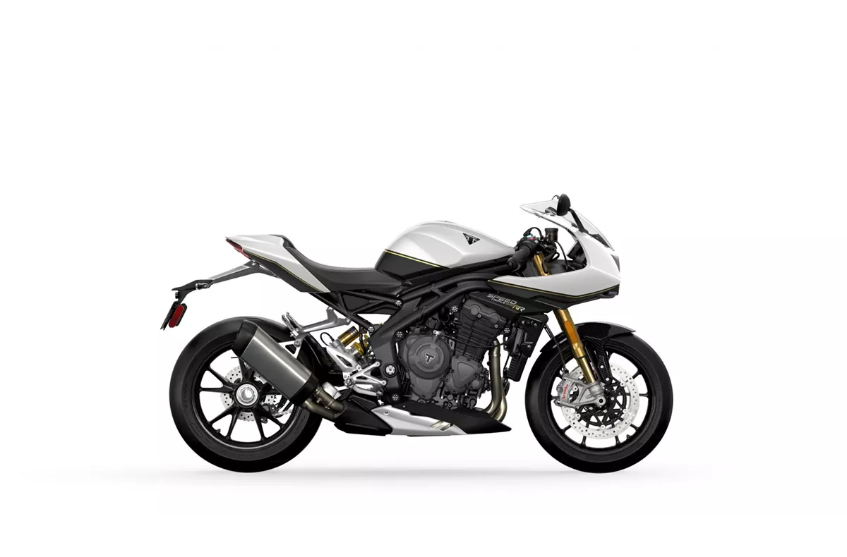 Triumph Speed Triple 1200 RR Triumph Speed Triple 1200 RR