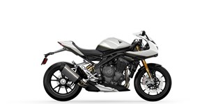 Triumph Speed Triple 1050 2008 vs Triumph Speed Triple 1200 RR 2022