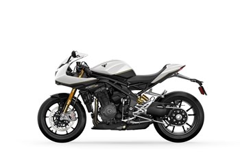 Triumph Speed Triple 1200 RR 2022 - Bild 7 Triumph Speed Triple 1200 RR 2022 - Bild 7
