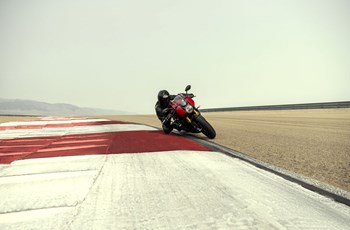 Triumph Speed Triple 1200 RR 2022 - Bild 21 Triumph Speed Triple 1200 RR 2022 - Bild 21