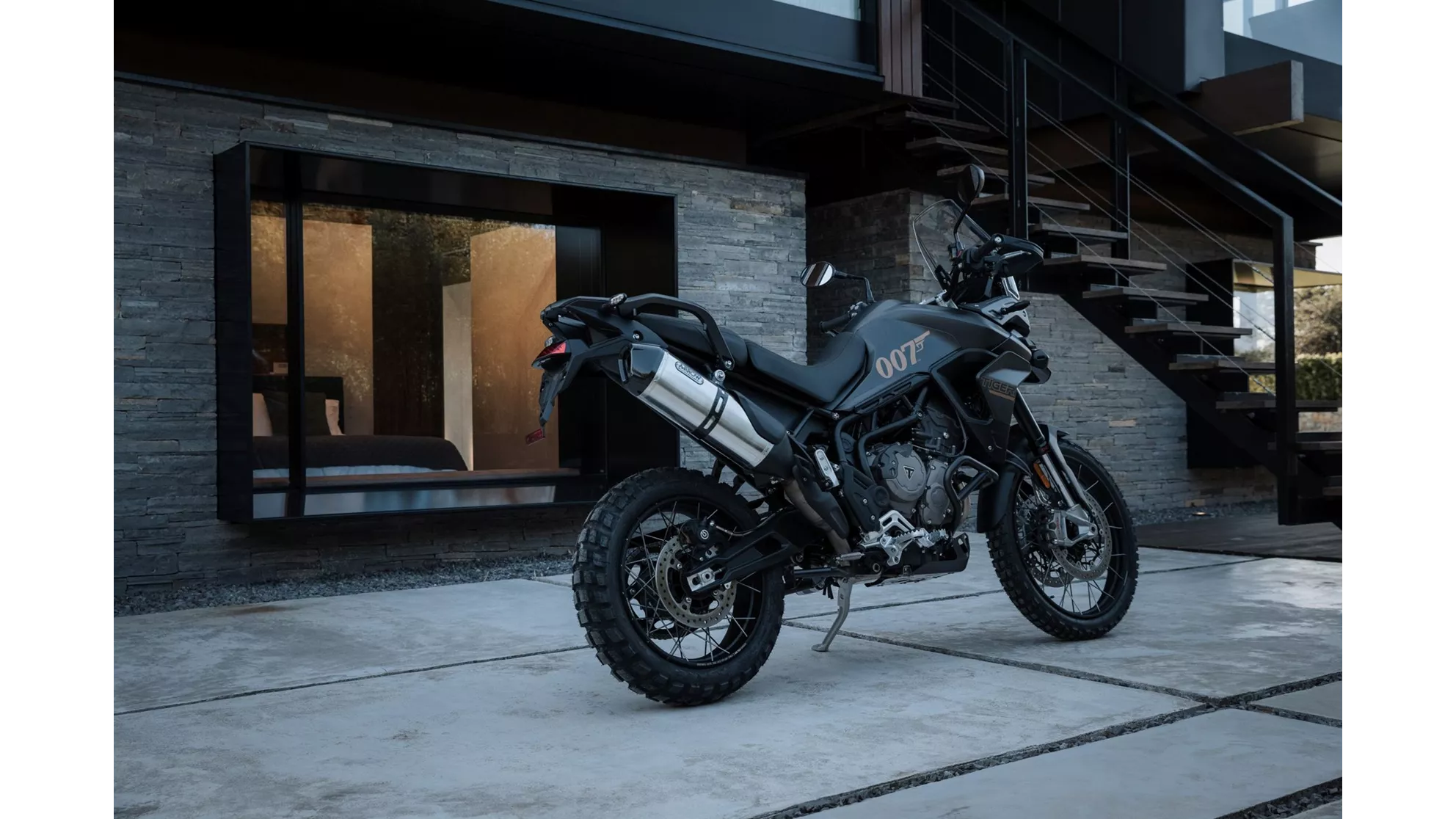 Triumph Tiger 900 Bond Edition - Image 1 Triumph Tiger 900 Bond Edition - Image 1