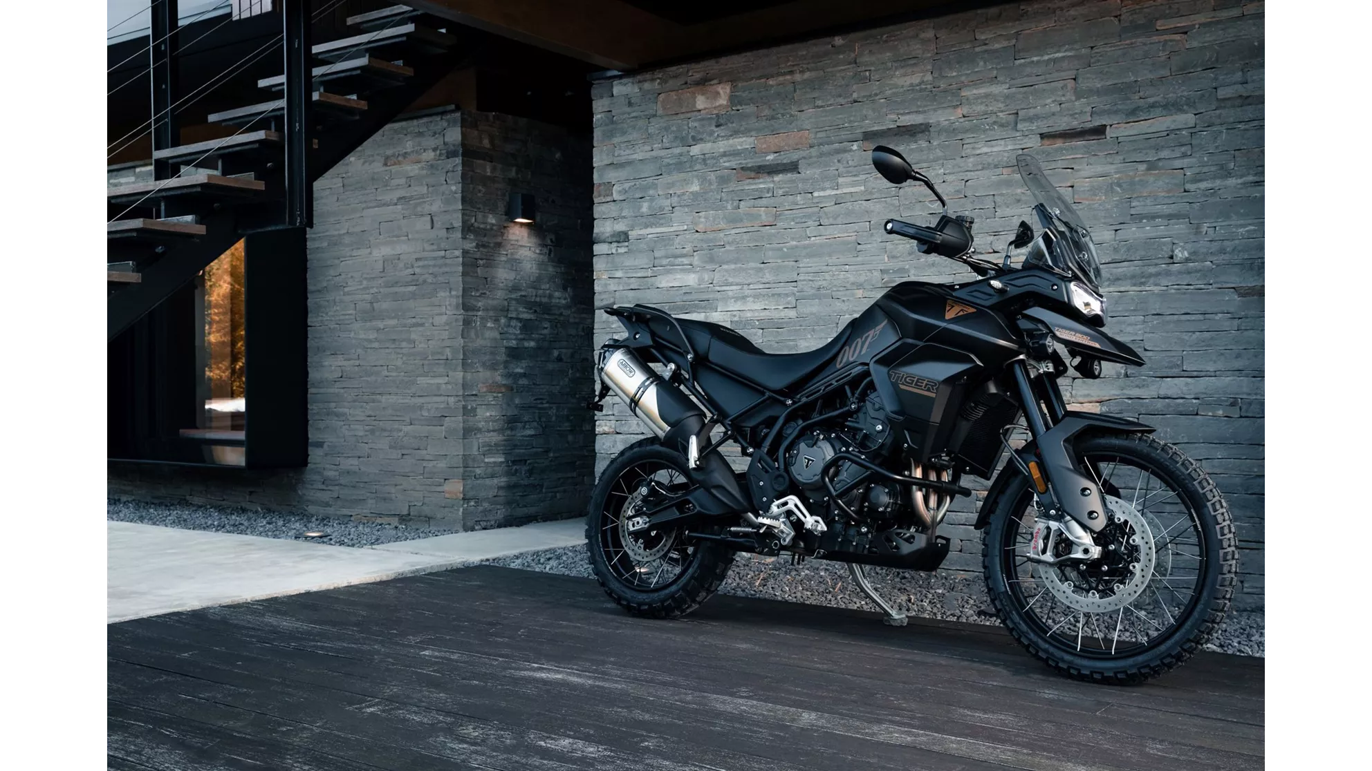 Triumph Tiger 900 Bond Edition - Image 14 Triumph Tiger 900 Bond Edition - Image 14