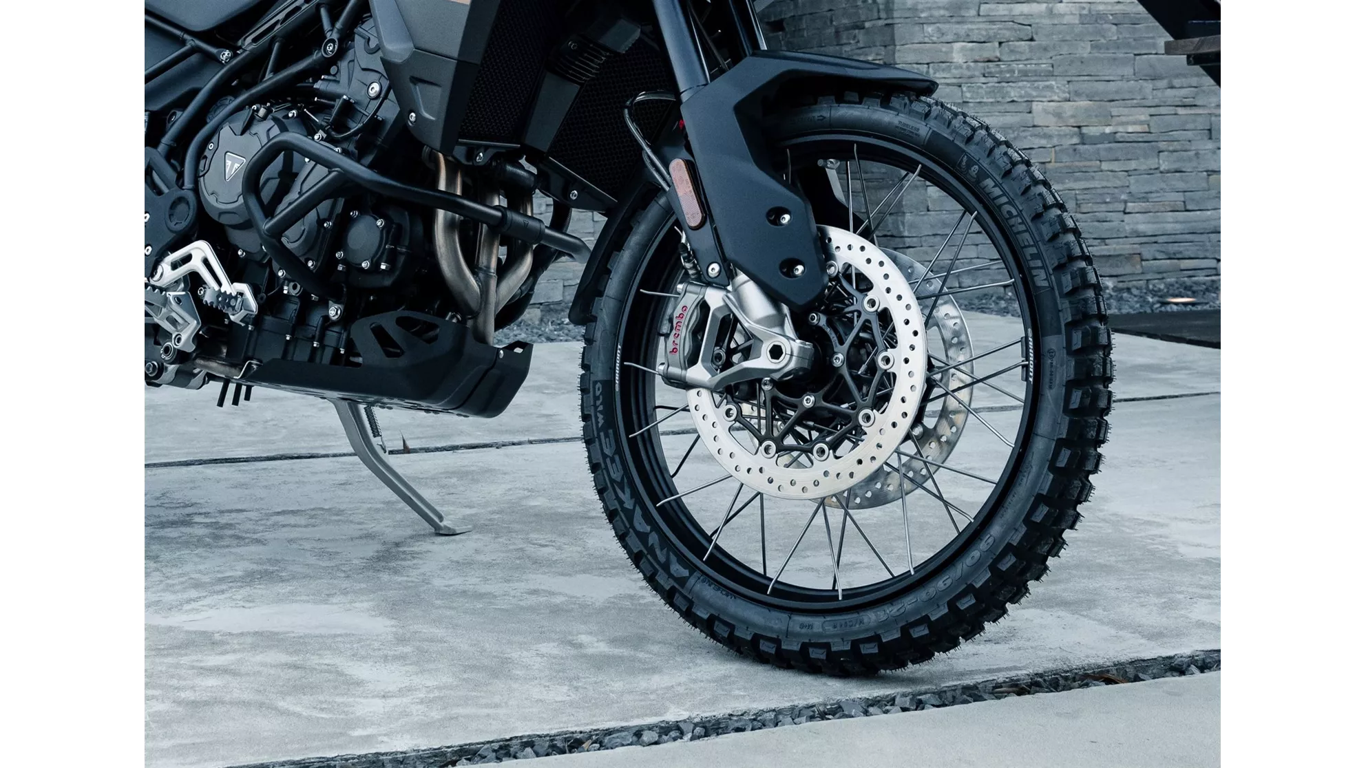 Triumph Tiger 900 Bond Edition - Image 15 Triumph Tiger 900 Bond Edition - Image 15