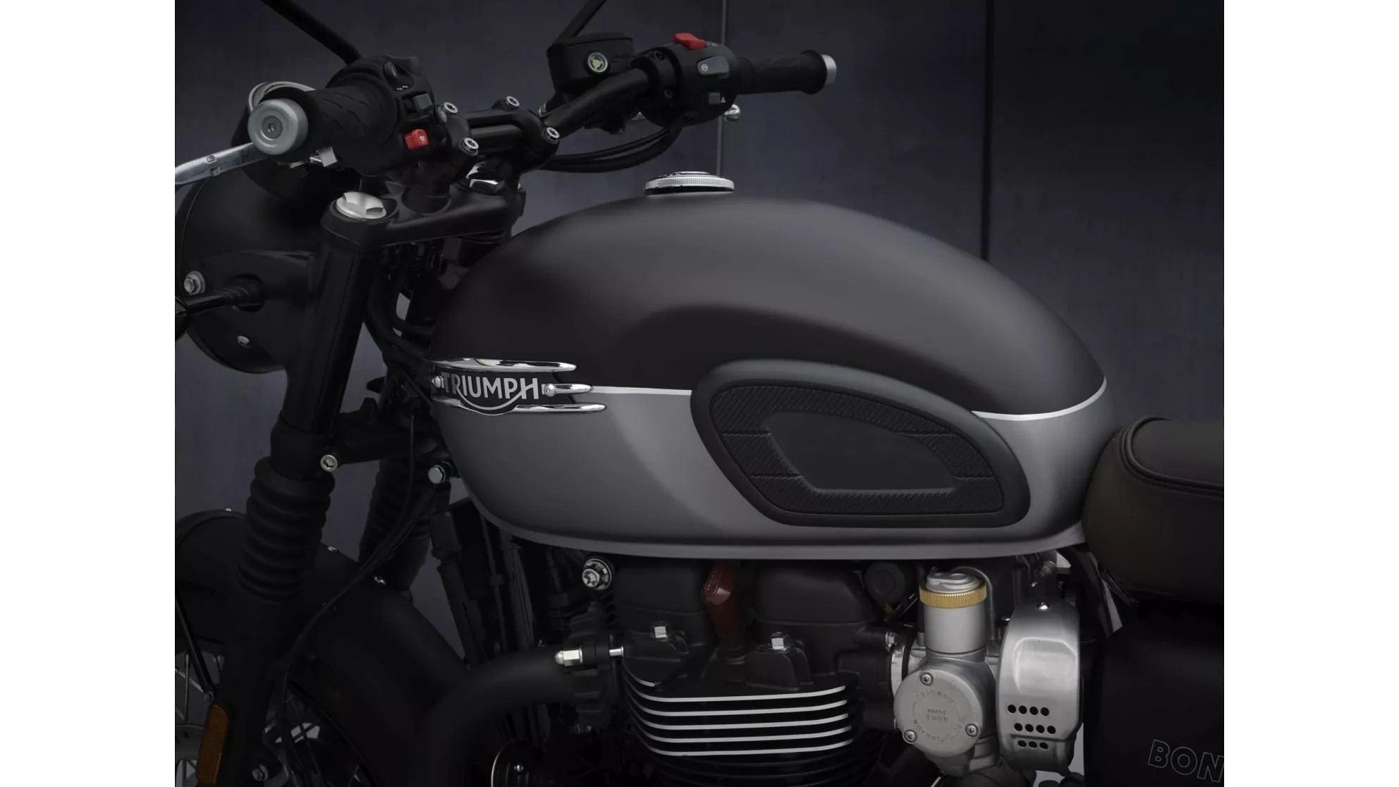 Triumph Bonneville T120 Black - Image 14 Triumph Bonneville T120 Black - Image 14