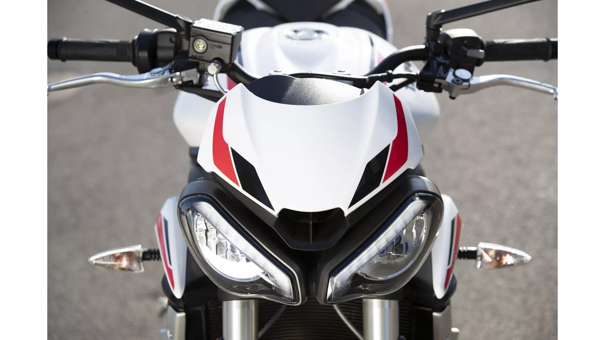 Triumph Street Triple S A2 - Image 8 Triumph Street Triple S A2 - Image 8