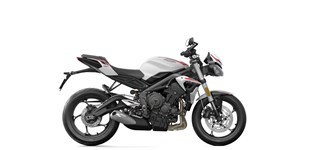 Triumph Street Triple S A2 2022 vs Triumph Street Triple 765 R A2 2025