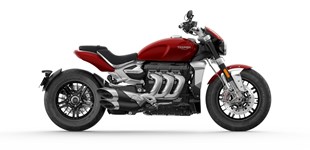 BMW R nineT 2020 vs Triumph Rocket 3 R 2022