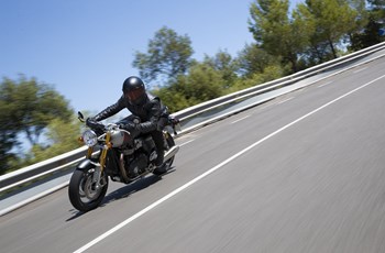 Triumph Thruxton RS 2022 - Bild 7