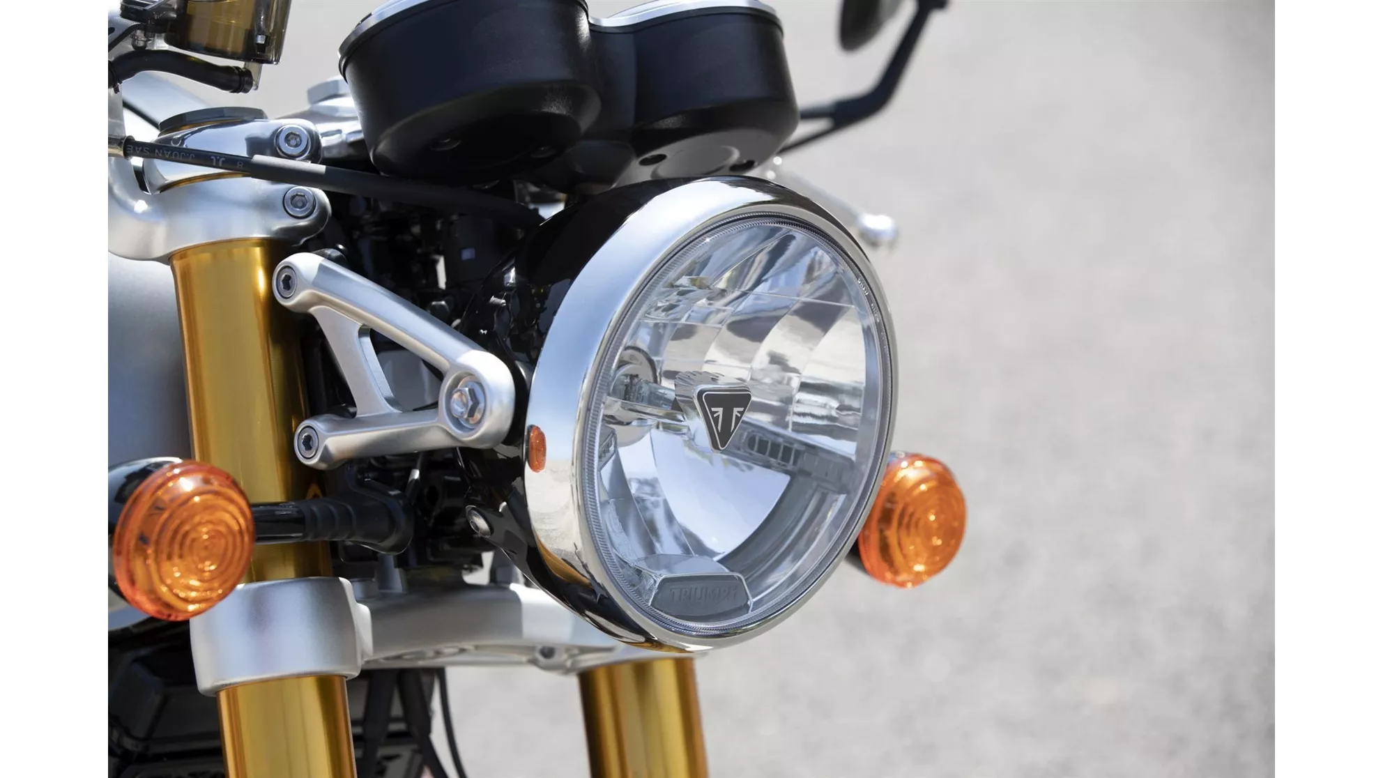 Triumph Thruxton RS - Image 7 Triumph Thruxton RS - Image 7