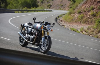 Triumph Thruxton RS 2022 - Bild 15