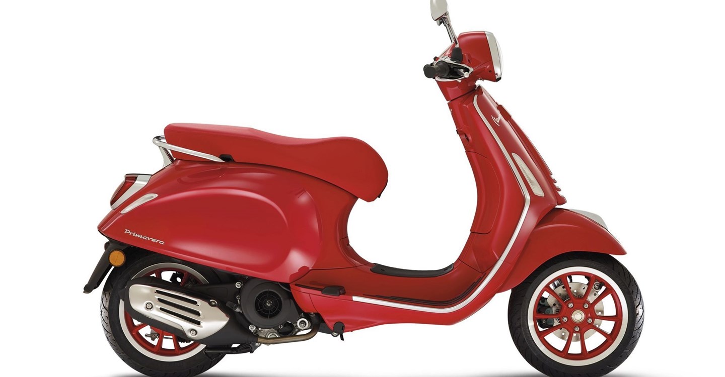 Vespa Primavera 125 (RED)