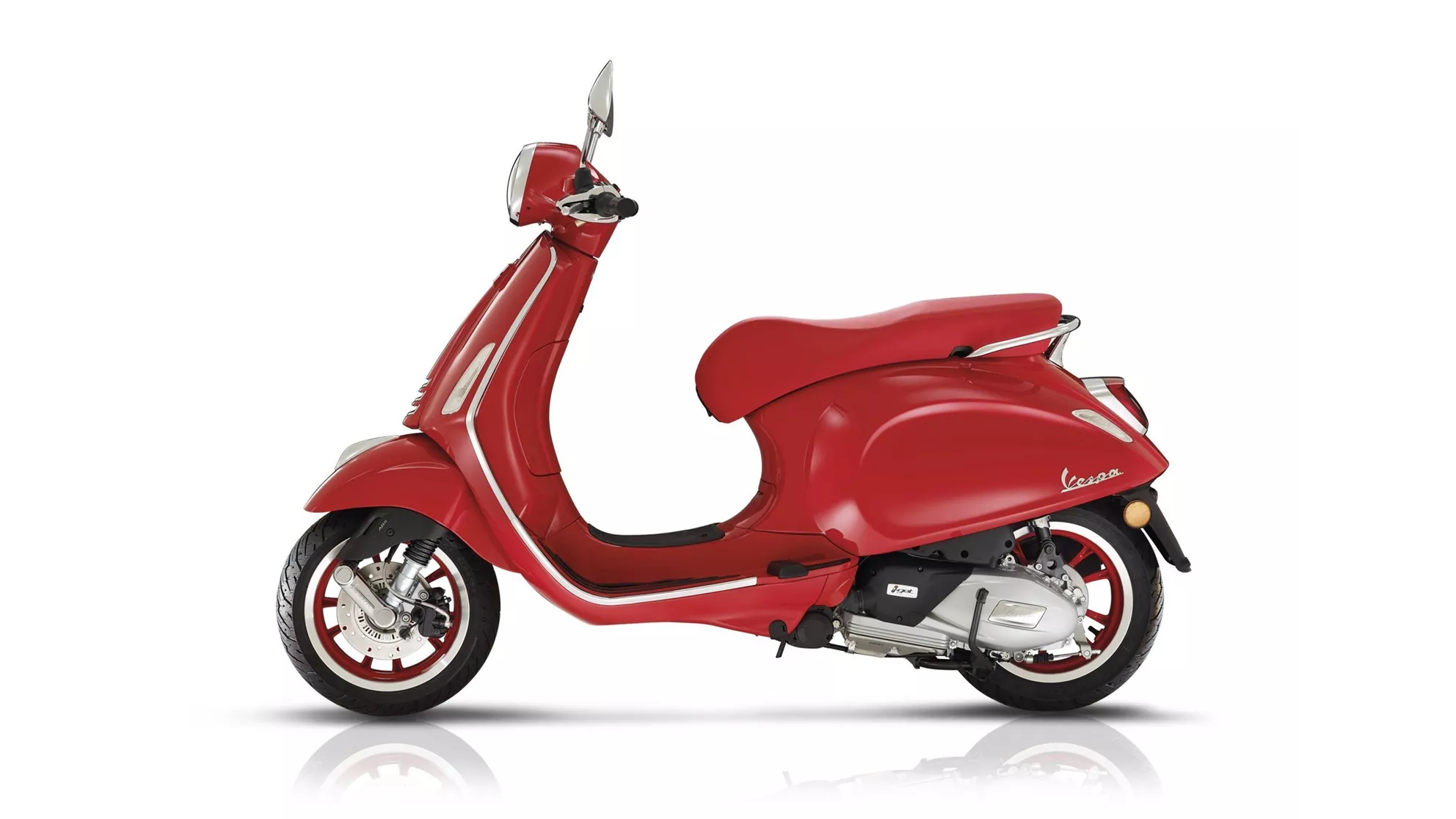 Vespa Primavera 125 (RED) - Image 3 Vespa Primavera 125 (RED) - Image 3
