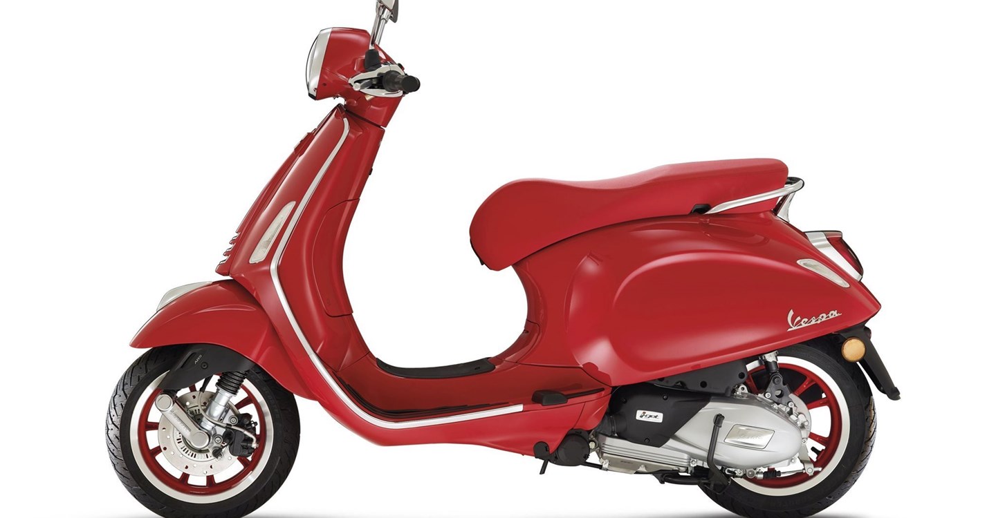 Vespa Primavera 125 (RED)