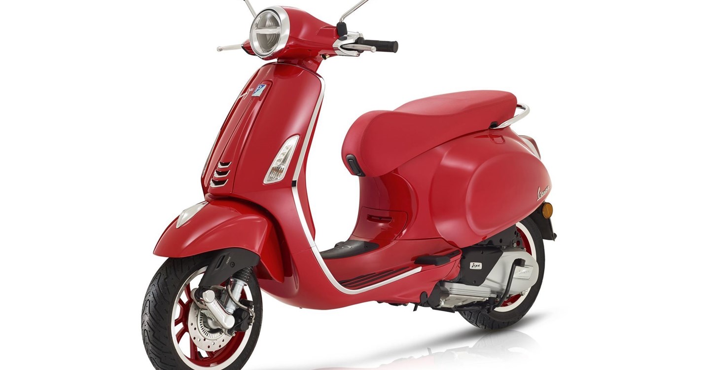 Vespa Primavera 125 (RED)