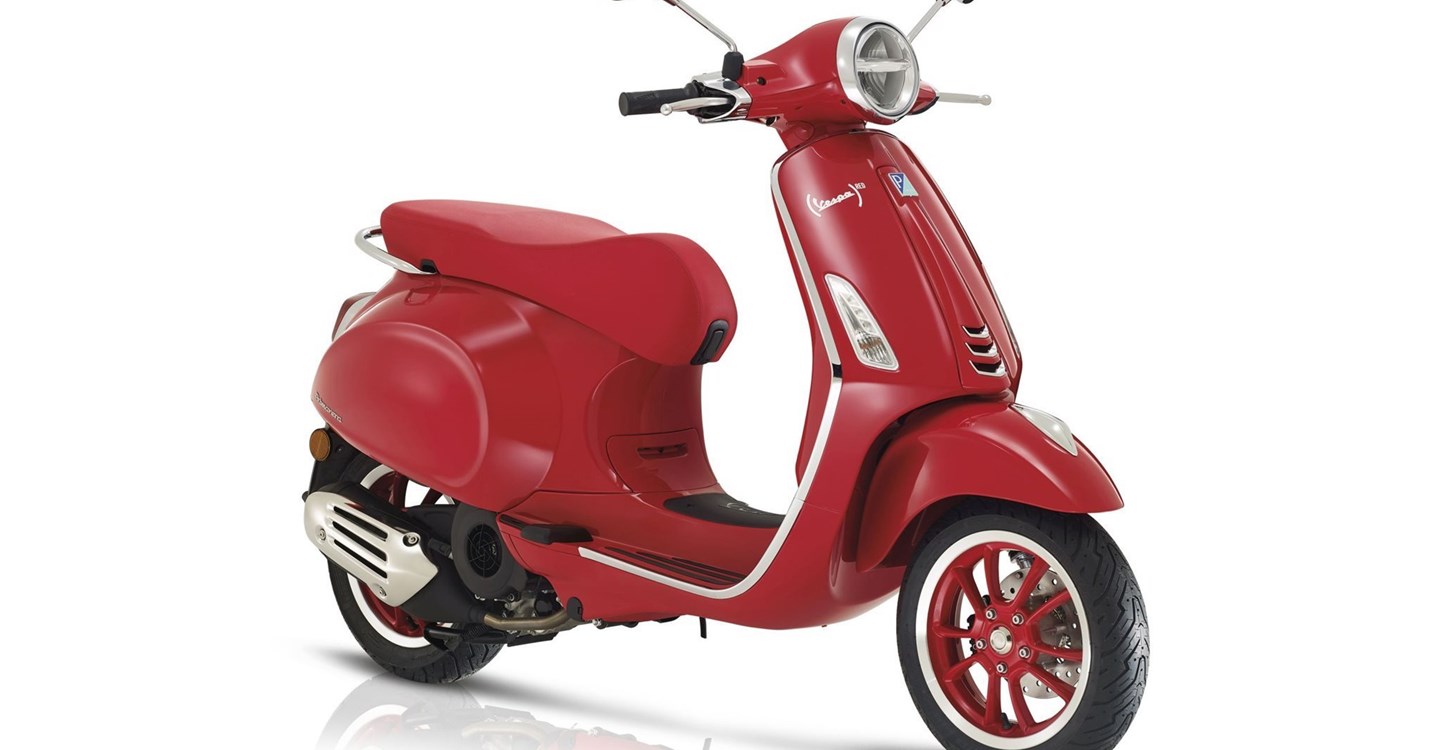 Vespa Primavera 125 (RED)