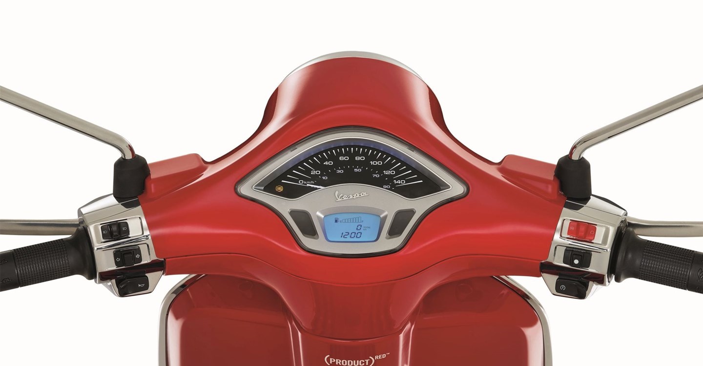 Vespa Primavera 125 (RED)