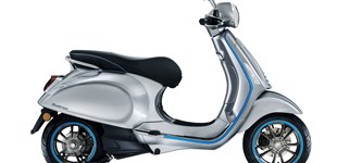 Vespa Elettrica 70 km/h 2022 vs Vespa GTS 310 SuperSport 2025