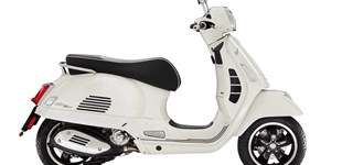 Vespa GTS 125 Super Tech 2022 vs Vespa GTS 300 Super 2022