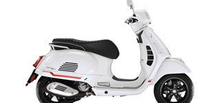 Vespa GTS 300 Super Sport 2022 vs Vespa GTS 300 i.e. Super 2013