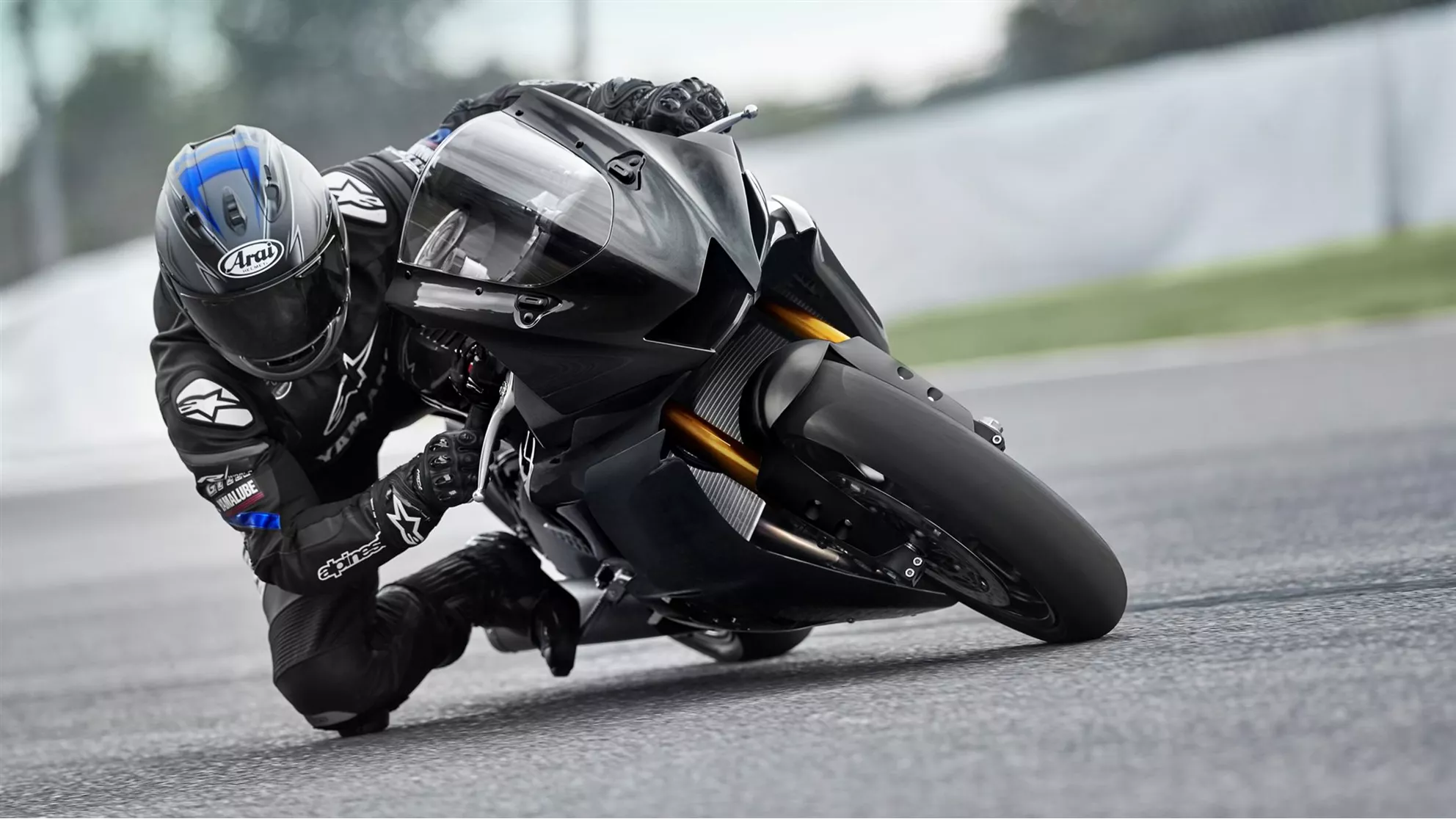 Yamaha R6 RACE - Image 4 Yamaha R6 RACE - Image 4