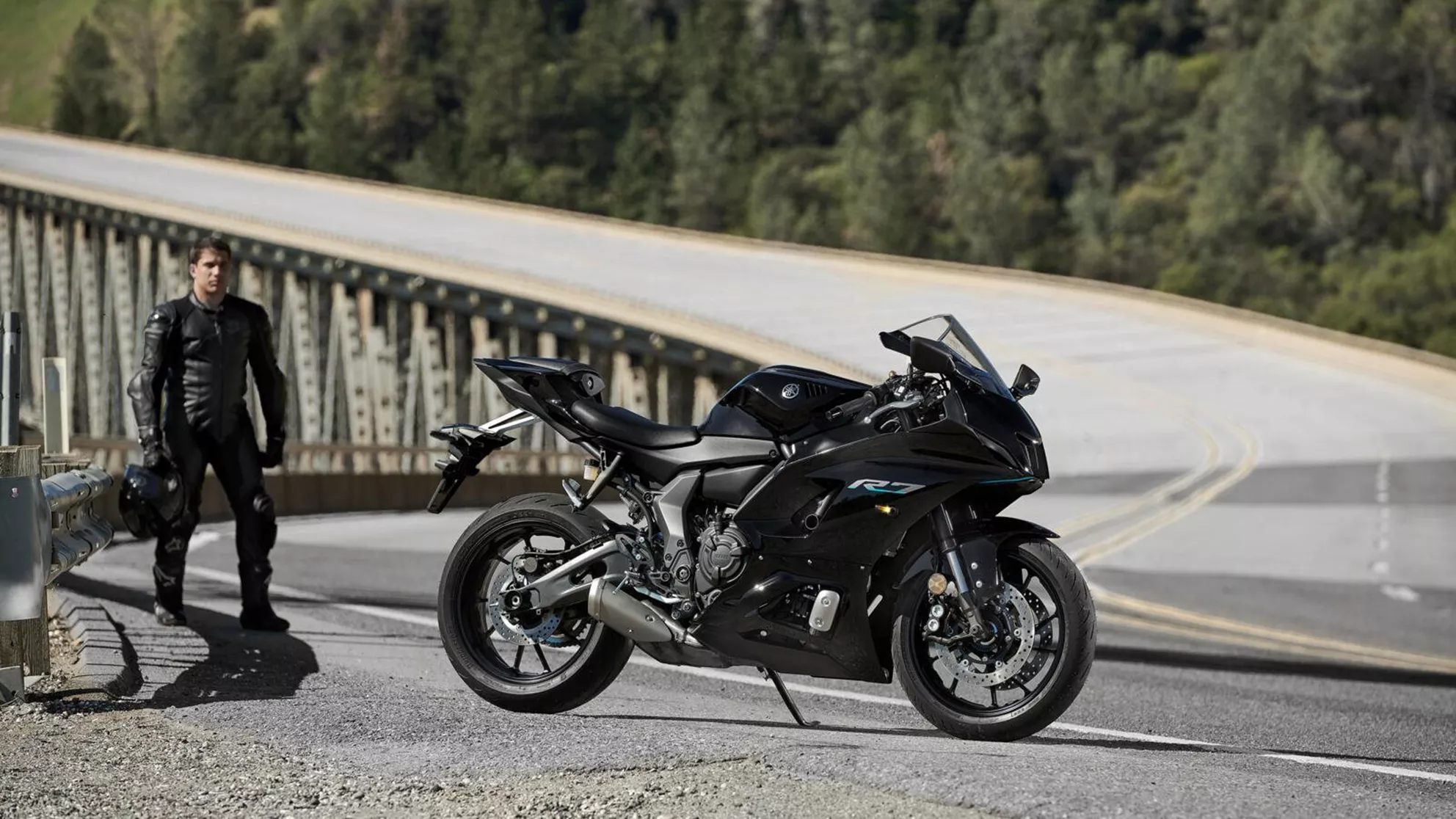Yamaha R7 - Image 15 Yamaha R7 - Image 15