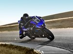 Yamaha R7