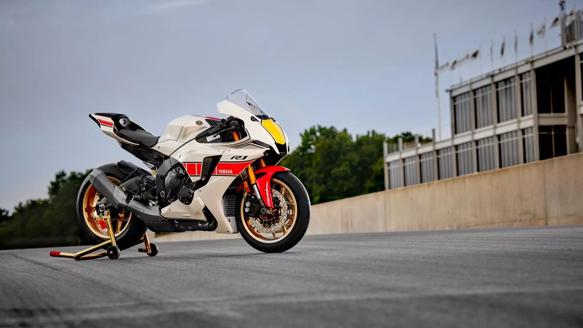 Yamaha R1 World GP 60th Anniversary - Image 12 Yamaha R1 World GP 60th Anniversary - Image 12