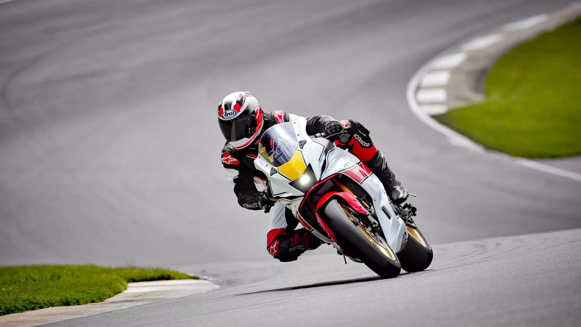 Yamaha R7 World GP 60th Anniversary - Image 9 Yamaha R7 World GP 60th Anniversary - Image 9