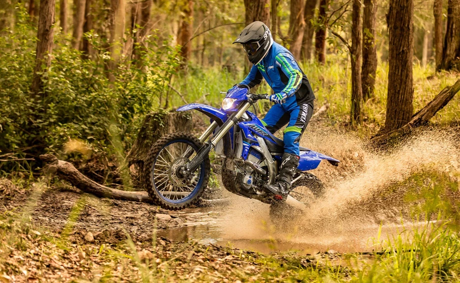 Yamaha WR450F Bild 9: Yamaha WR450F