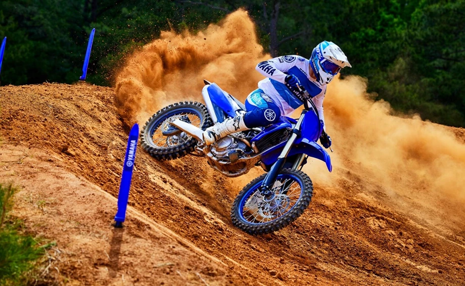 Yamaha YZ450F Bild 7: Yamaha YZ450F