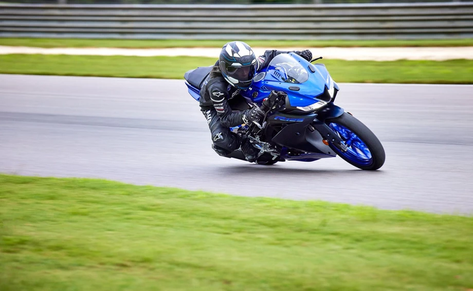 Yamaha R125 Bild 3: Yamaha R125