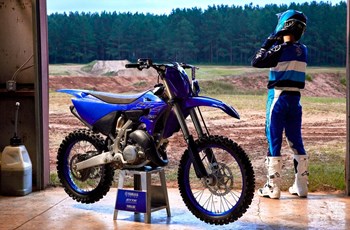 Yamaha YZ125LC 2022 - Bild 7