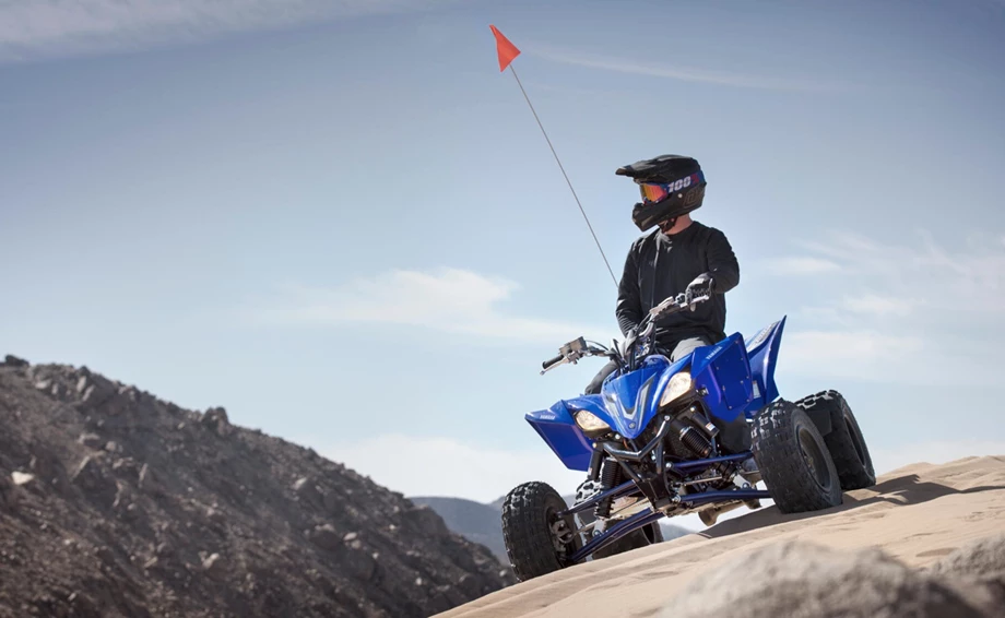 Yamaha YFZ450R Bild 4: Yamaha YFZ450R