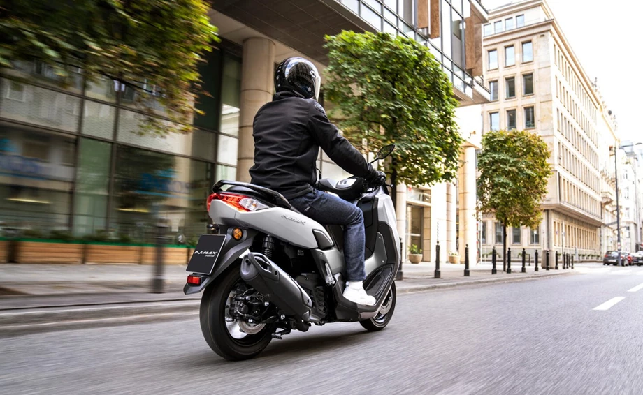 Yamaha NMAX 125 Bild 4: Yamaha NMAX 125