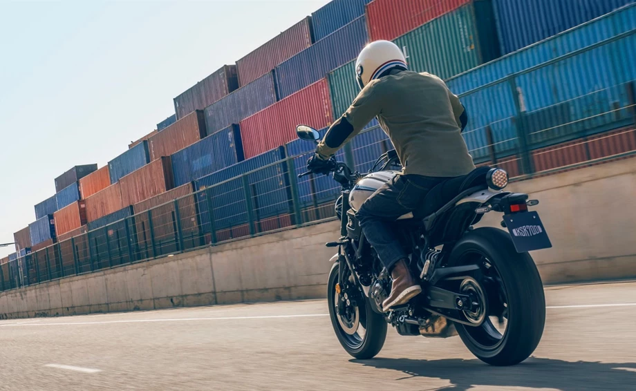 Yamaha XSR700 Bild 4: Yamaha XSR700