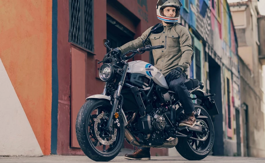 Yamaha XSR700 Bild 15: Yamaha XSR700