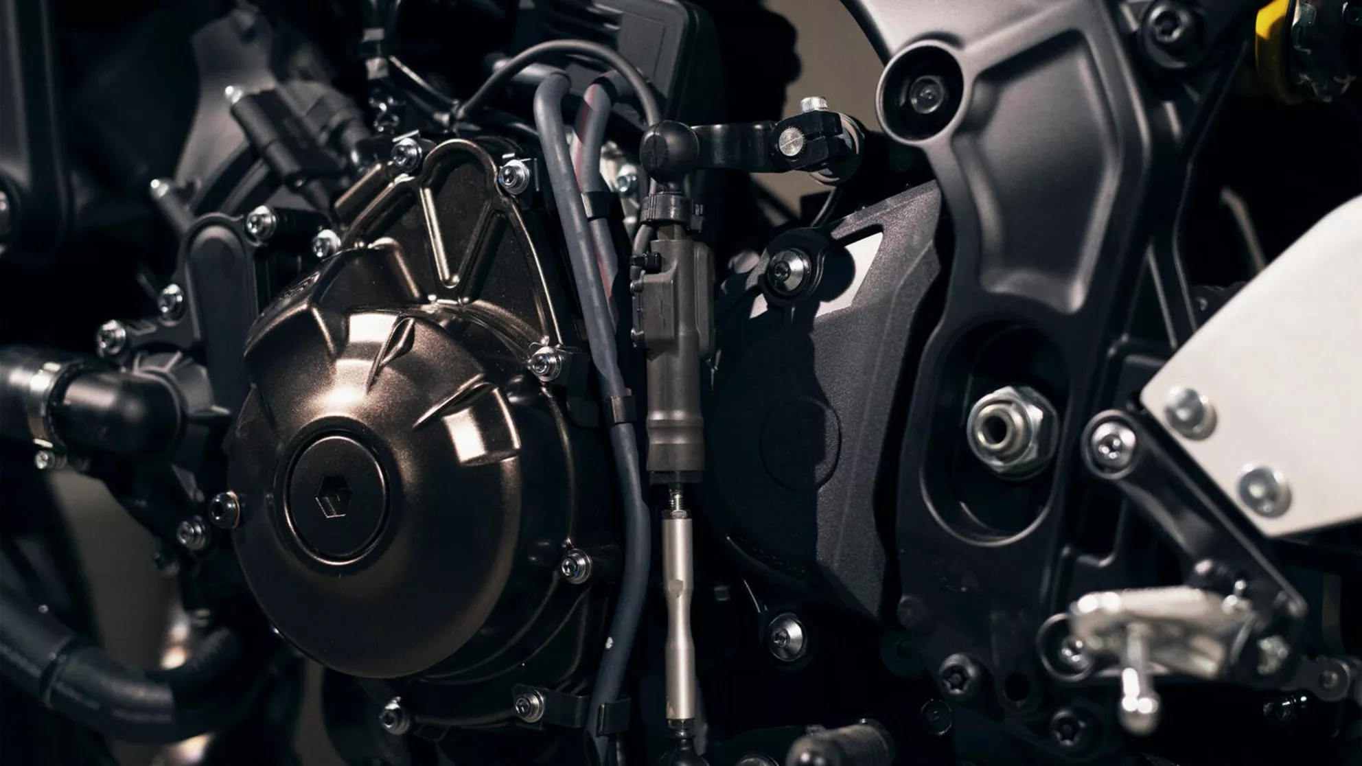 Yamaha XSR900 - Image 17 Yamaha XSR900 - Image 17