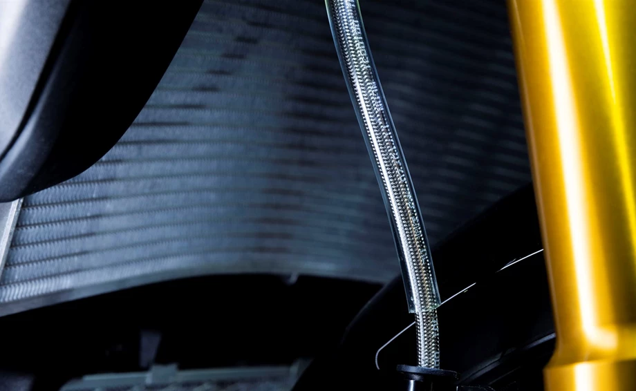 Yamaha MT-10 SP Bild 13: Yamaha MT-10 SP