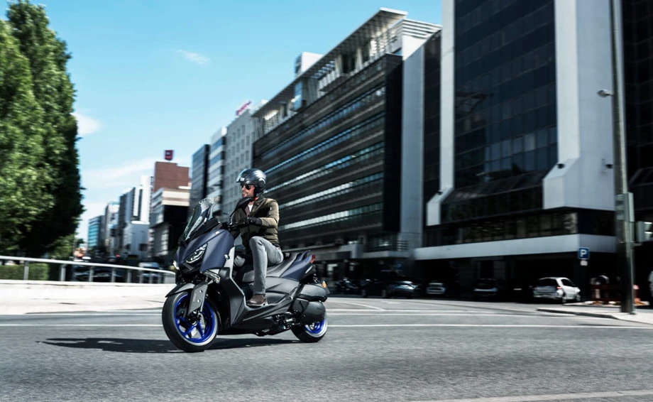 Yamaha XMAX 300 Bild 3: Yamaha XMAX 300