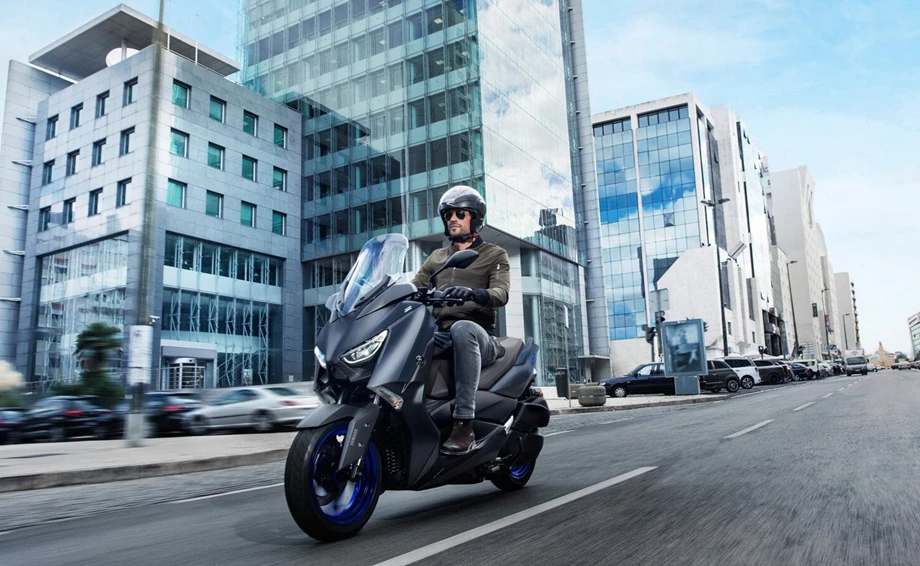 Yamaha XMAX 300 Bild 2: Yamaha XMAX 300
