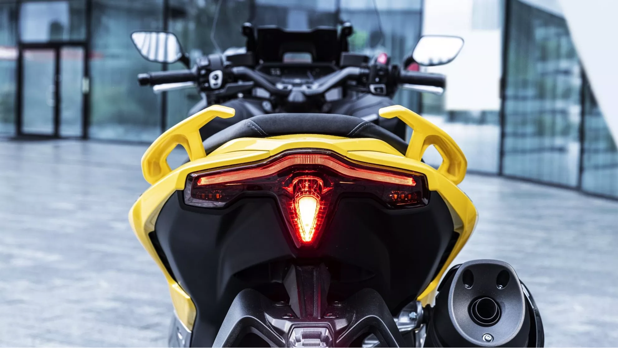 Yamaha TMAX - Image 10 Yamaha TMAX - Image 10