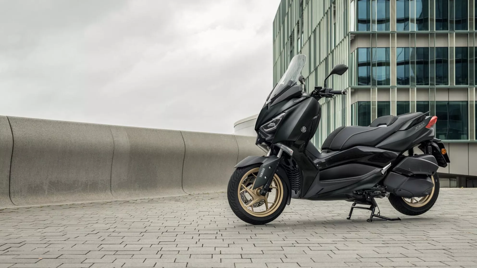 Yamaha XMAX 300 Tech MAX - Image 5 Yamaha XMAX 300 Tech MAX - Image 5