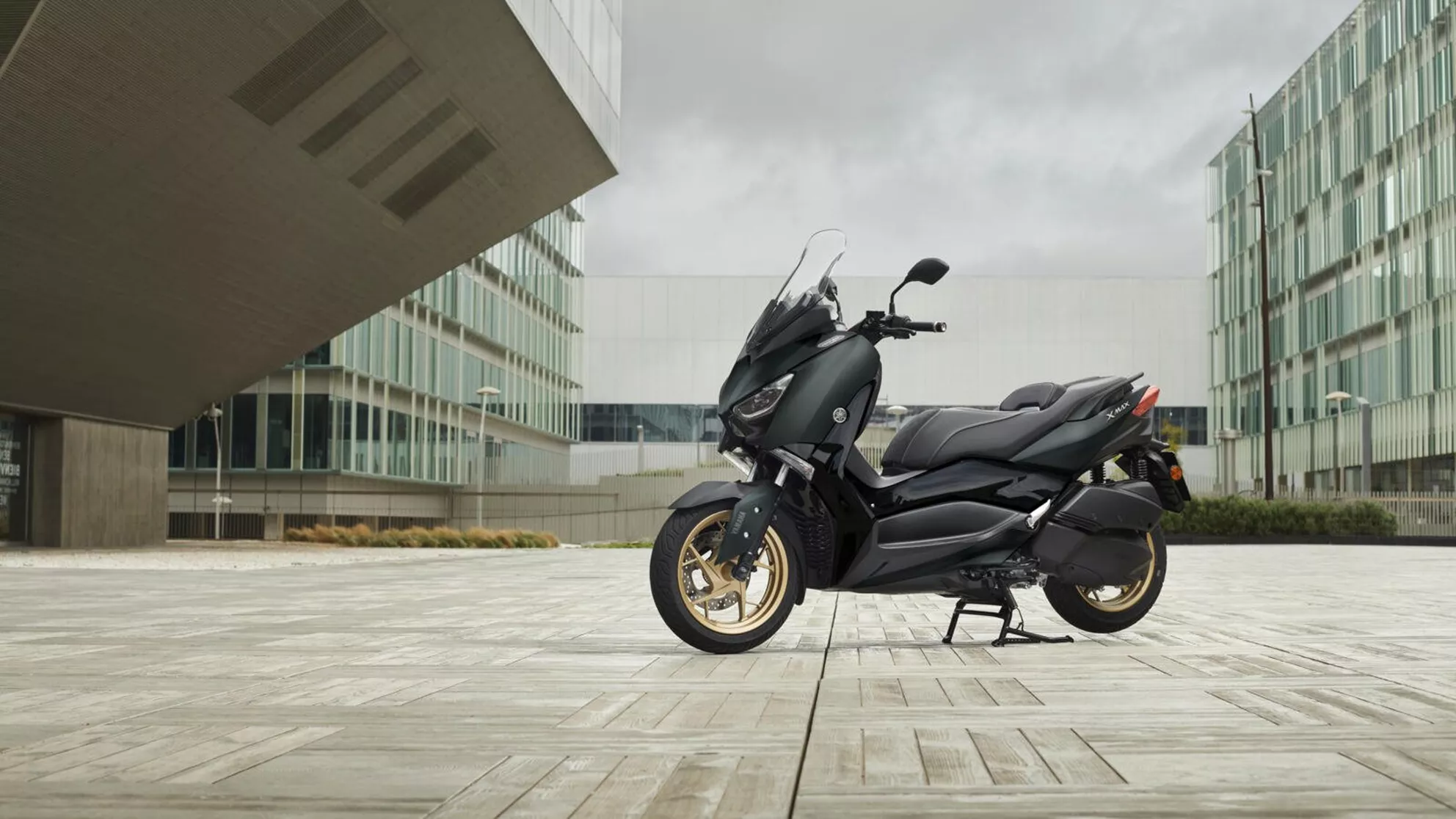 Yamaha XMAX 300 Tech MAX - Image 4 Yamaha XMAX 300 Tech MAX - Image 4