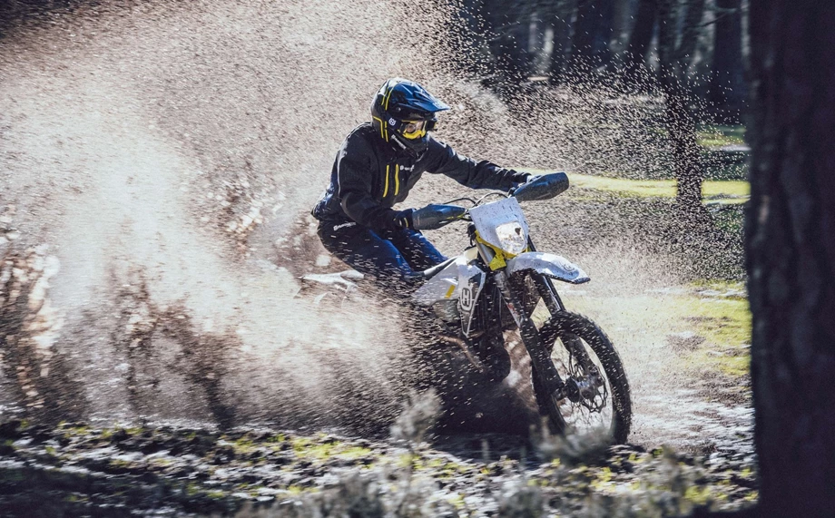 Husqvarna FE 450 Bild 9: Husqvarna FE 450